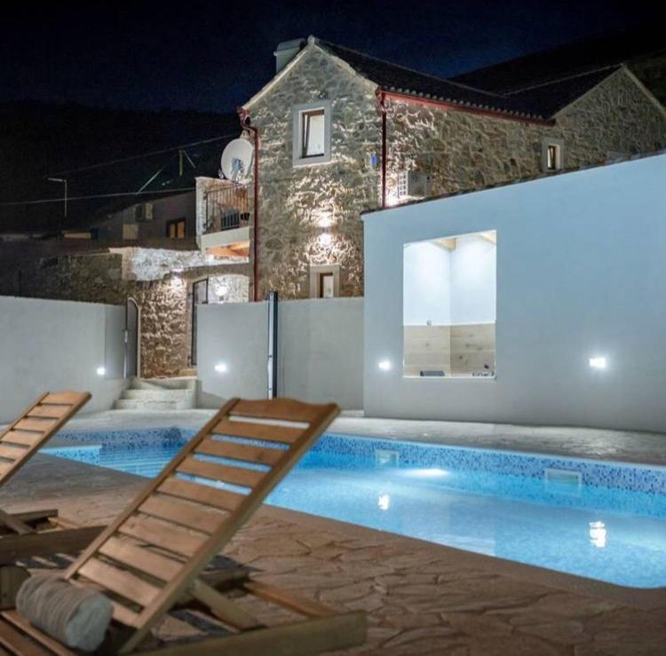 Villa Ploca On Hvar With A Private Heated Pool Dol  Экстерьер фото